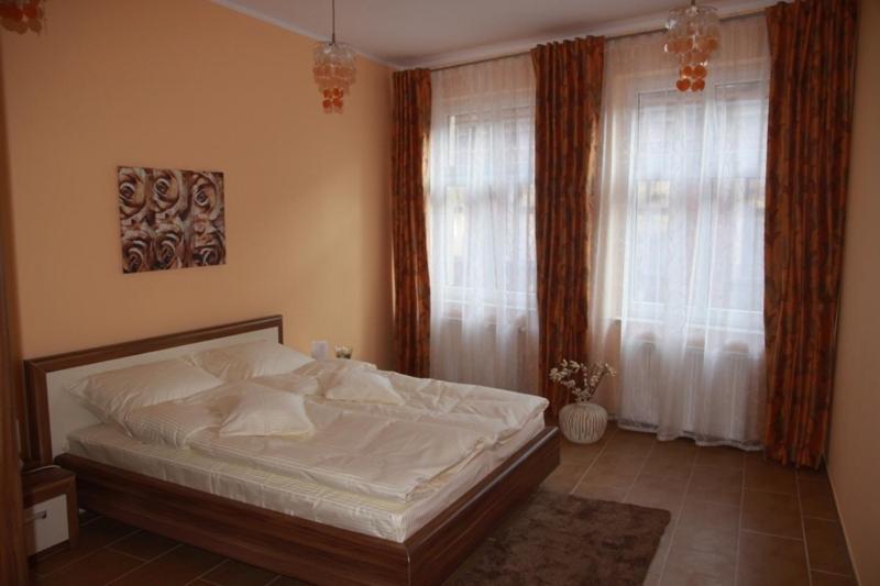 Apart-Lux Aparthotel Bytom Cameră foto